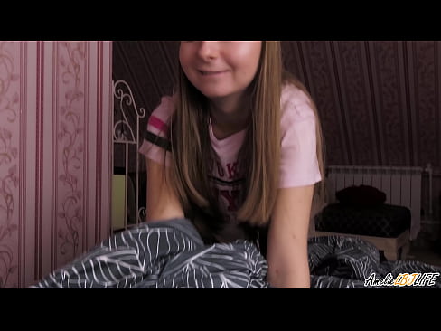 ❤️ Ka ngotea hohonu a Blondie i tana BFF, ka uru ki roto i tona waha Porno i mi.pornhdvideos.ru ️❤